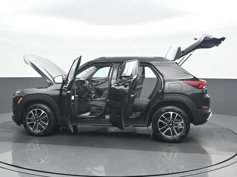 Used 2025 Chevrolet TrailBlazer LT FWD image 37