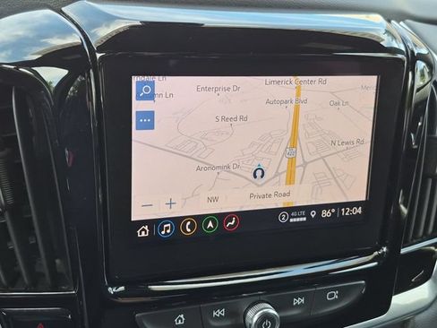 Used 2022 Chevrolet Traverse RS w/ LPO, Floor Liner Package AWD/4WD image 16