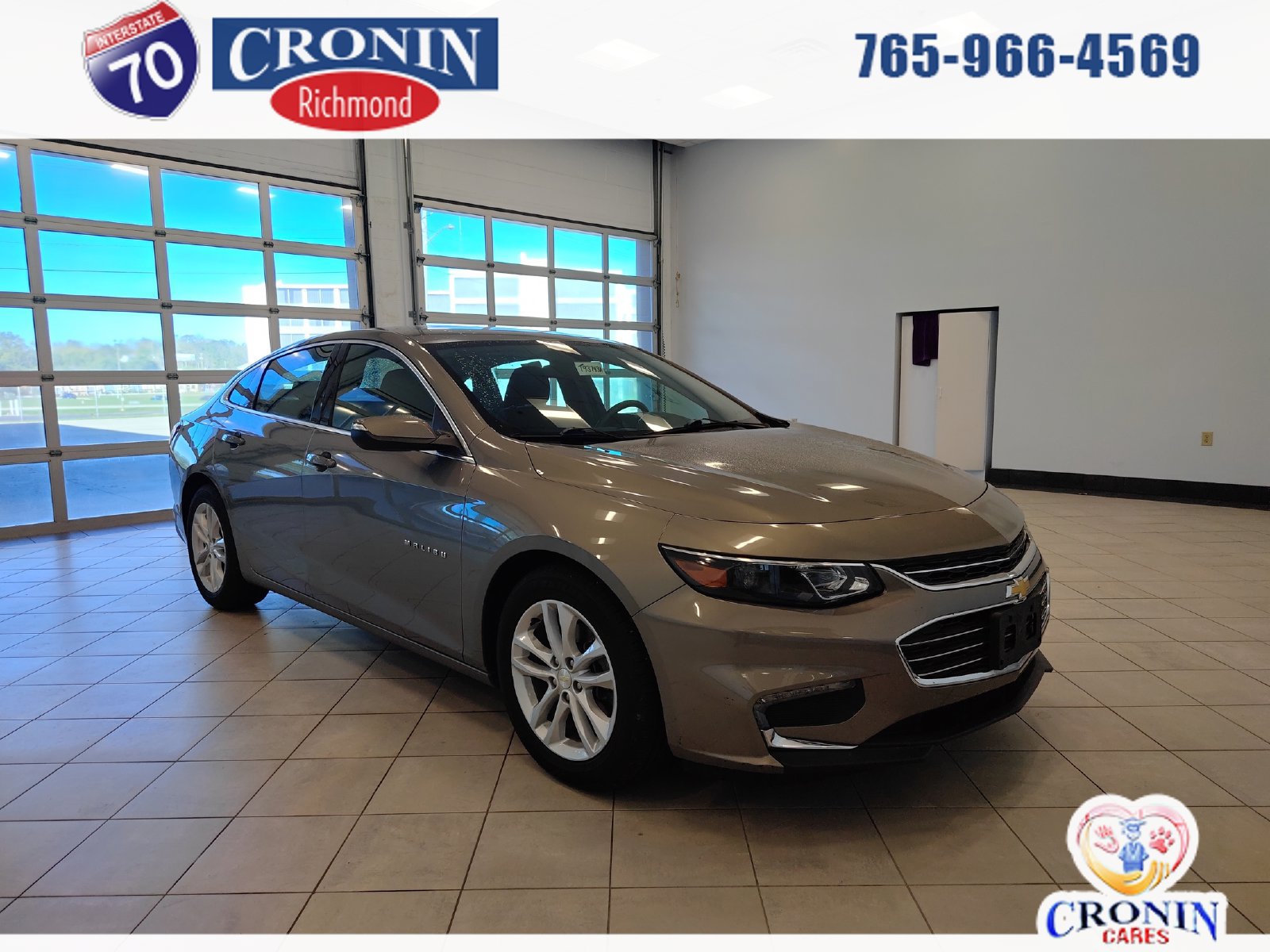 Used 2017 Chevrolet Malibu LT FWD image 1