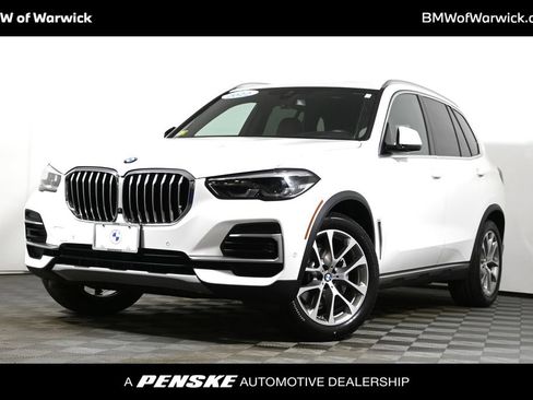 Used 2022 BMW X5 xDrive40i w/ Premium Package AWD/4WD image 1