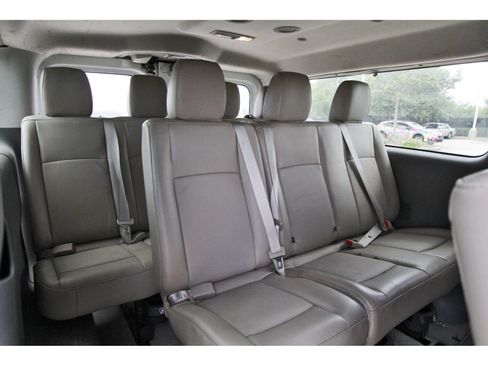 Used 2016 Nissan NV 3500 SL RWD image 13