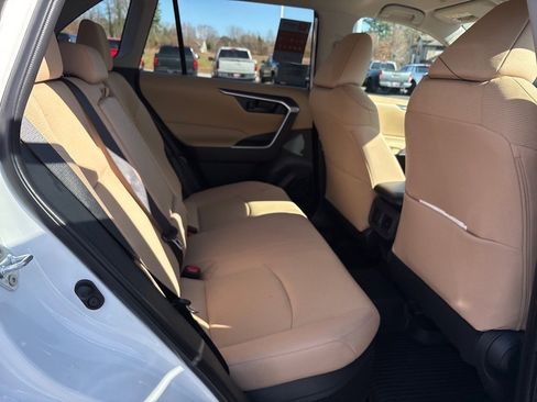 New 2025 Toyota RAV4 LE image 7