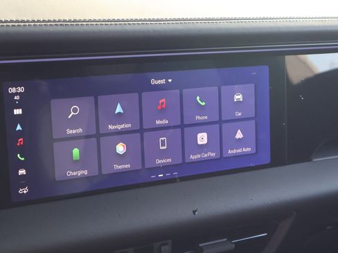 New 2025 Porsche Macan 4 Electric image 17