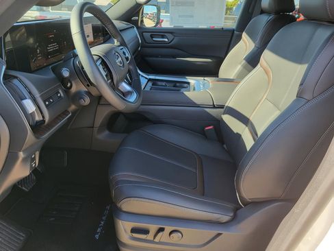 New 2026 Nissan Armada SL w/ Captain's Chari Seat Package image 20