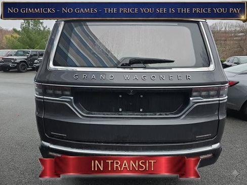 Used 2022 Jeep Grand Wagoneer Series III w/ Flexible Seating Group AWD/4WD image 4