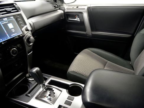 Used 2021 Toyota 4Runner SR5 image 27