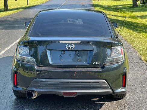 Used 2015 Scion tC FWD image 6