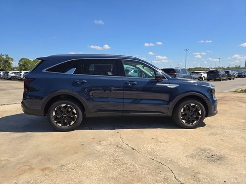 New 2026 Kia Sorento S image 9
