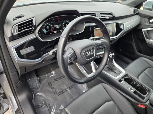 Used 2022 Audi Q3 2.0T Premium Plus w/ Premium Plus Package image 18