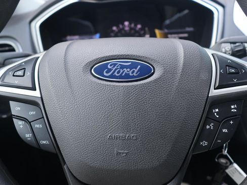 Used 2016 Ford Fusion SE image 28