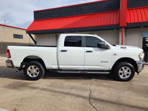 Used 2024 RAM 2500 Big Horn w/ Off Road Package image 9