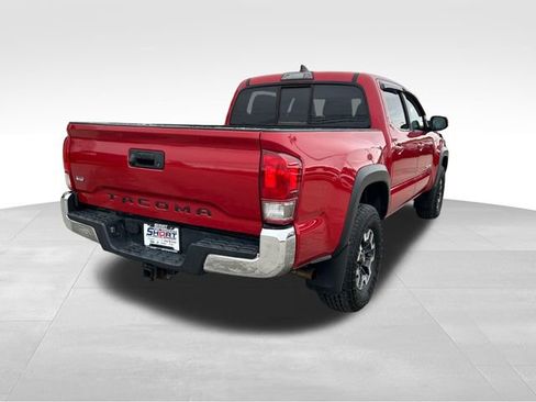 Used 2017 Toyota Tacoma TRD Off-Road image 5