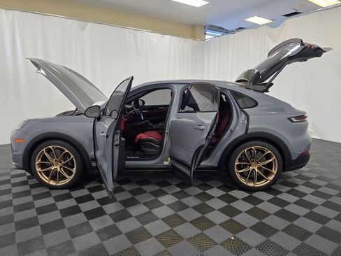 Certified 2024 Porsche Cayenne Turbo GT image 13