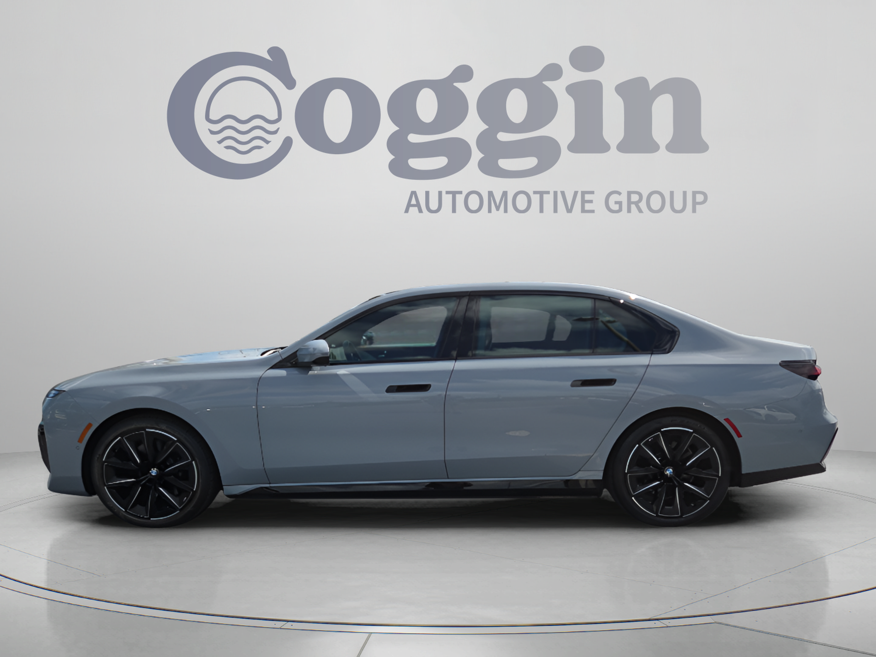 Certified 2023 BMW i7 xDrive60 AWD/4WD image 2