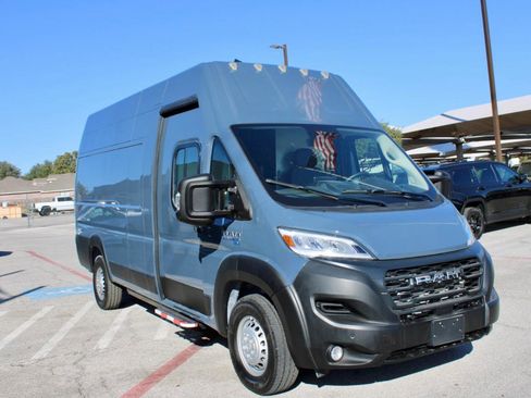 Used 2024 RAM ProMaster 3500 image 3