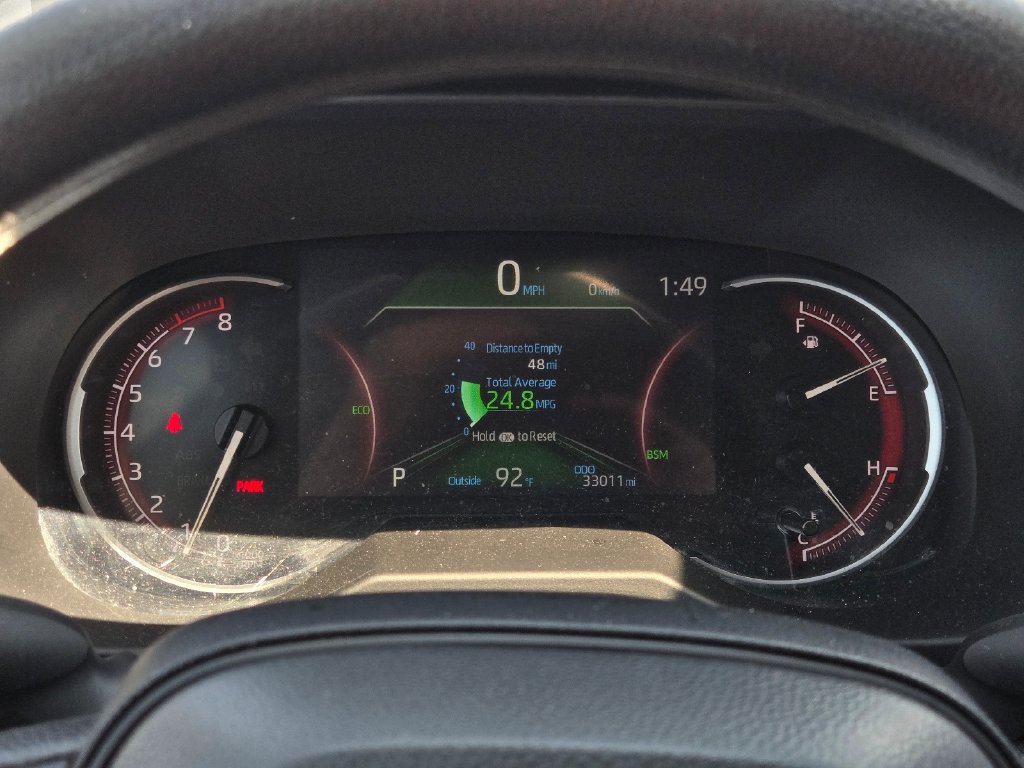 Used 2025 Toyota RAV4 XLE FWD image 29