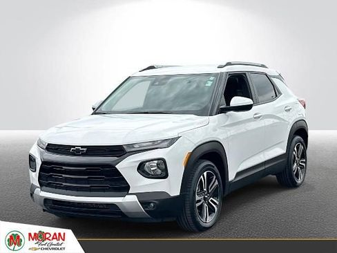 Certified 2023 Chevrolet TrailBlazer LT w/ LPO, Blackout Package FWD image 1