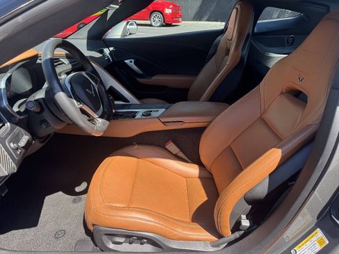 Used 2015 Chevrolet Corvette Z06 w/ 3LZ Preferred Equipment Group RWD image 8