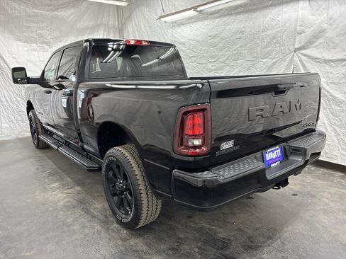 Used 2025 RAM 2500 Big Horn AWD/4WD image 6