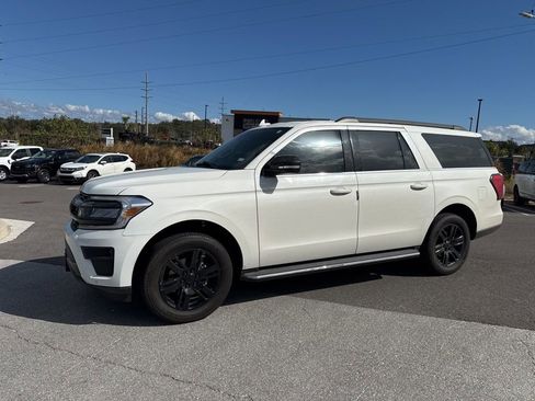 Used 2022 Ford Expedition Max XLT image 5