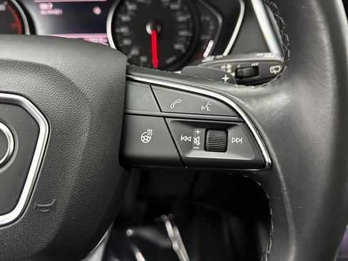 Used 2022 Audi Q5 2.0T Premium w/ Convenience Package image 21