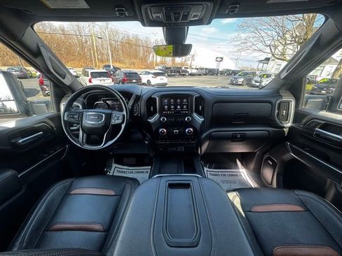 Used 2020 GMC Sierra 2500 AT4 w/ AT4 Premium Package image 12