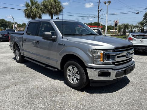 Used 2020 Ford F150 XLT w/ Trailer Tow Package RWD image 7