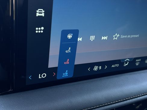 New 2025 Lincoln Aviator Reserve w/ Equipment Group 201A image 20