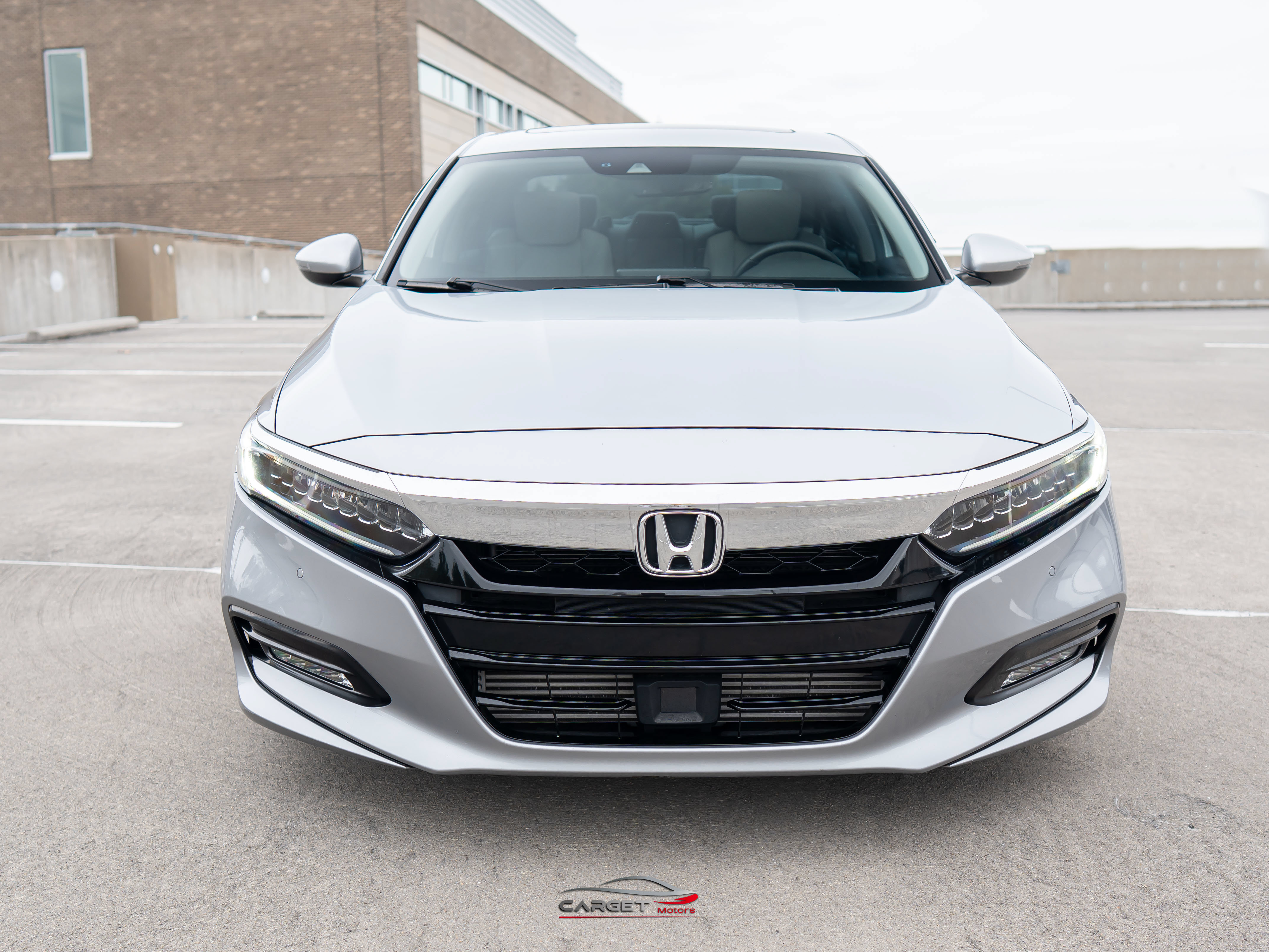 Used 2020 Honda Accord Touring image 2