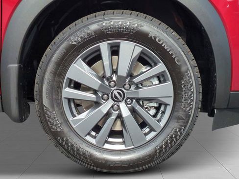 New 2026 Nissan Pathfinder SV FWD image 9