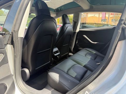 Used 2018 Tesla Model 3 Long Range image 30