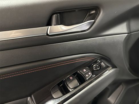 Used 2023 Nissan Altima 2.5 SR image 20