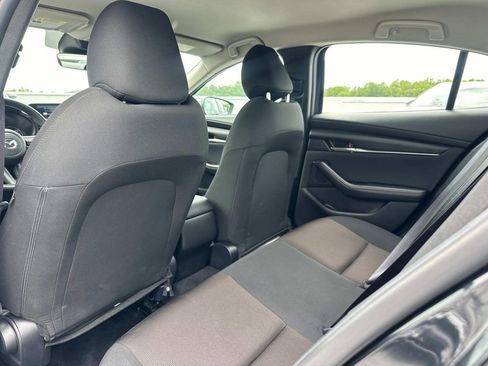 Used 2024 MAZDA MAZDA3 s image 26