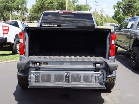 Used 2021 Chevrolet Silverado 1500 LT Trail Boss w/ Convenience Package II AWD/4WD image 25