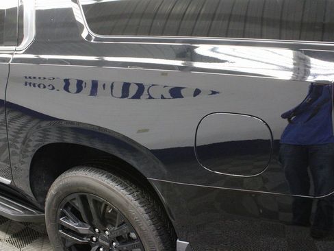 Used 2024 GMC Yukon XL SLT w/ SLT Luxury Package image 46