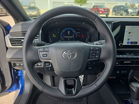 Certified 2025 Toyota Camry SE image 15