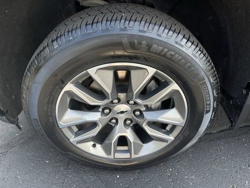 Used 2022 Chevrolet Silverado 1500 RST AWD/4WD image 31