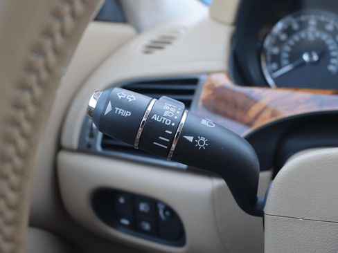 Used 2008 Jaguar XK Convertible image 39