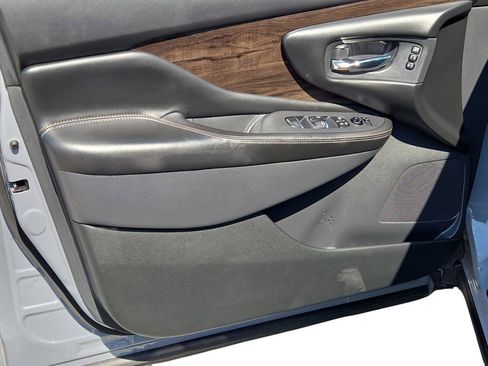 Used 2023 Nissan Murano Platinum w/ Cargo Package image 16