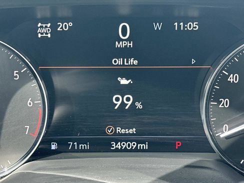 Certified 2023 Buick Envision Essence w/ Sport Touring Package image 21