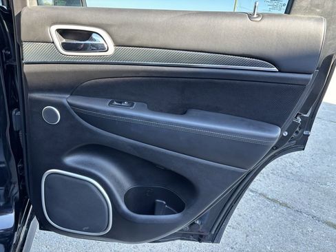 Used 2020 Jeep Grand Cherokee SRT image 28