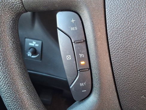 Used 2024 Chevrolet Express 2500 w/ Driver Convenience Package image 24