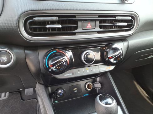 Used 2022 Hyundai Kona SEL image 22