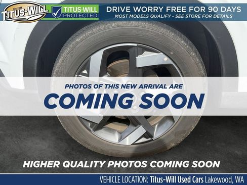 Used 2025 Hyundai Venue SEL FWD image 5