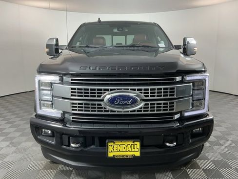 Used 2019 Ford F350 Platinum w/ Platinum Ultimate Package image 2