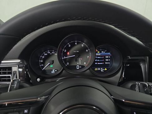 Certified 2026 Porsche Macan AWD/4WD image 15