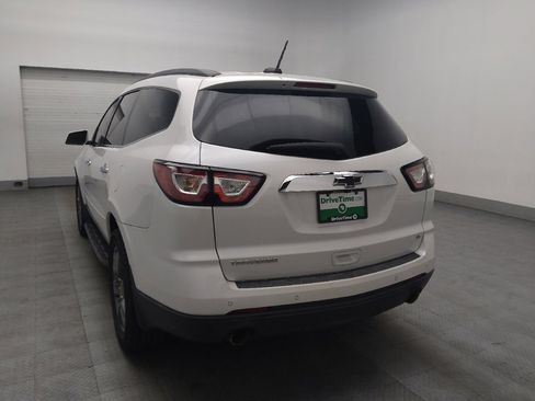 Used 2017 Chevrolet Traverse LT FWD image 5