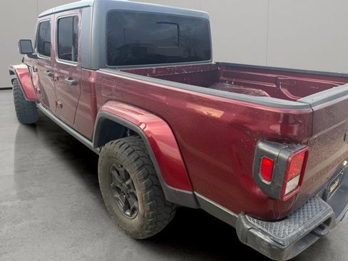 Used 2021 Jeep Gladiator Willys image 6