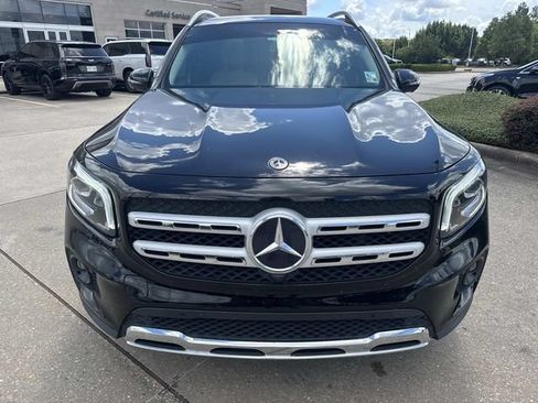 Used 2022 Mercedes-Benz GLB 250 4MATIC image 2