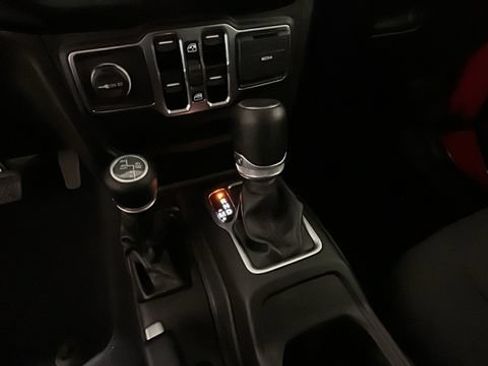 Used 2023 Jeep Wrangler Unlimited w/ Cold Weather Group AWD/4WD image 19